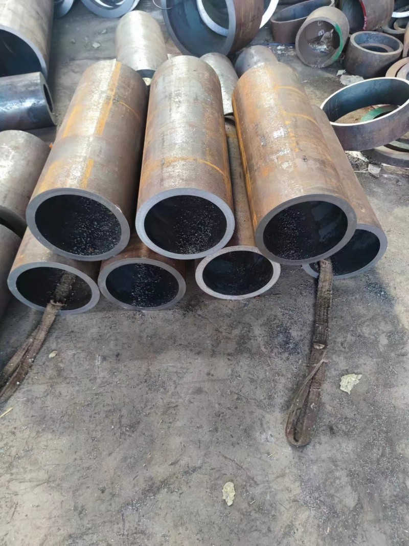 浉河浉河浉河12Cr1MovG无缝钢管切割